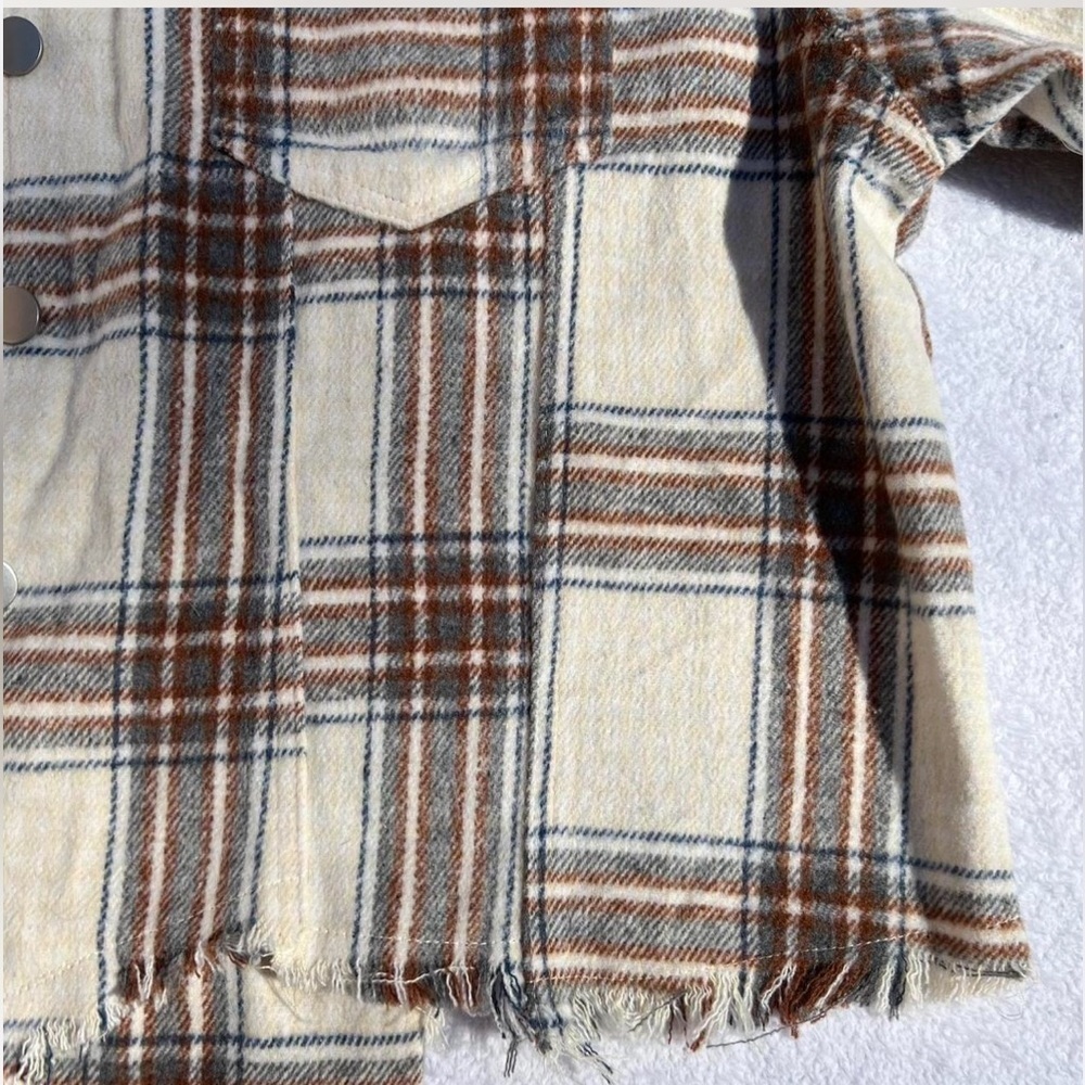 Altr'd State Cream and Brown Plaid Cropped Flannel Jacket with Frayed Hem - Picture 2 of 6